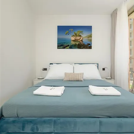 Pinea Z Widokiem Na Morze Easy - Rent